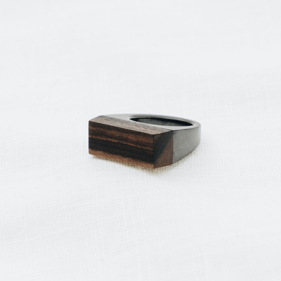 RING KERAMIK DUNKLES HOLZ MATT/GLÄNZEND